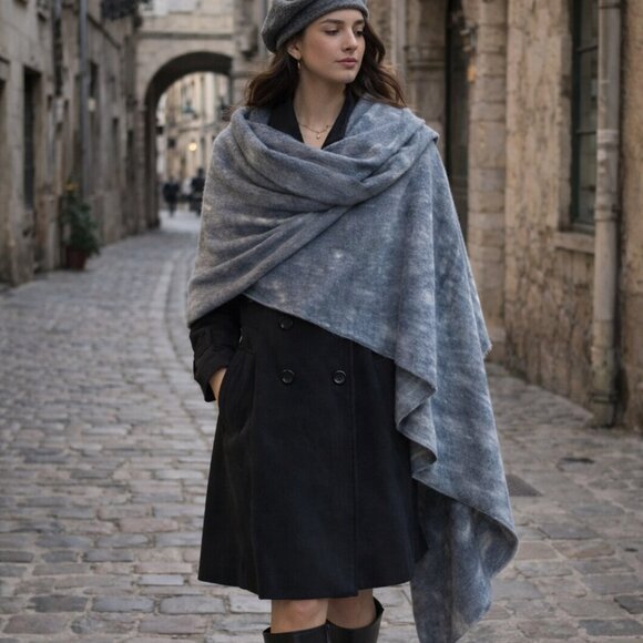 Accessories - 6 ft. Cashmere/cotton wide wrap, very soft abstract pattern, grey and dusty pink